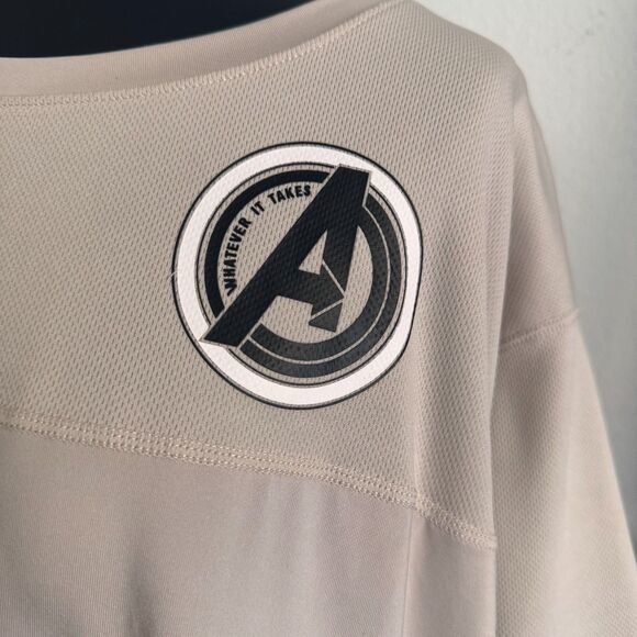 Marvel Avengers Beige 2X Crop Fitness top NWT Gift - Picture 8 of 8